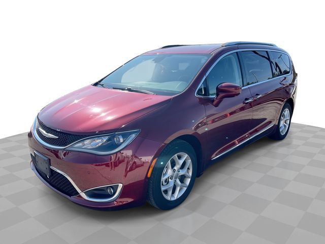 Used 2017 Chrysler Pacifica Touring-L Plus w/ Advanced Safetytec Group FWD image 1