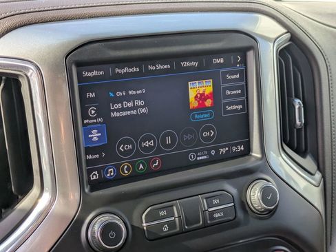 Used 2021 Chevrolet Silverado 2500 LTZ w/ LTZ Plus Package image 22