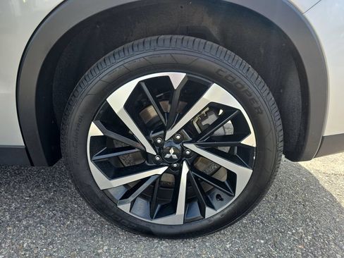 Used 2024 Mitsubishi Outlander SE AWD/4WD image 26