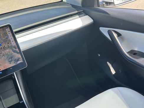 Used 2021 Tesla Model Y 2WD image 19