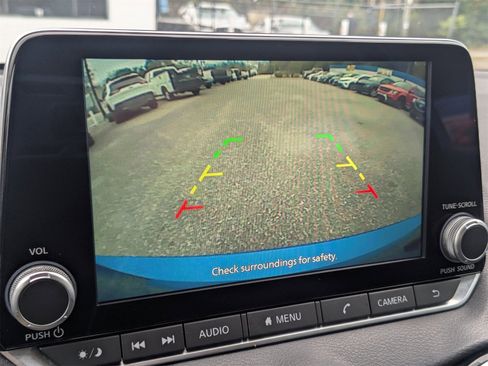 Used 2024 Nissan Sentra SV image 21