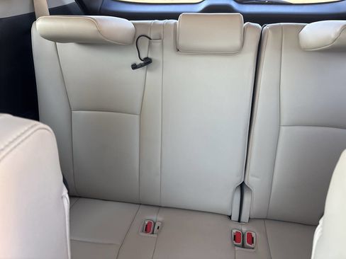 Used 2021 Toyota Highlander Platinum image 48