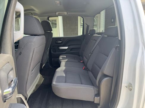 Used 2018 Chevrolet Silverado 1500 LT w/ All Star Edition image 13