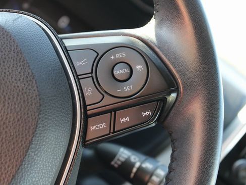 Used 2020 Toyota RAV4 Limited image 33