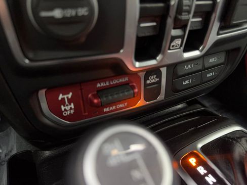 Used 2024 Jeep Wrangler Willys image 70