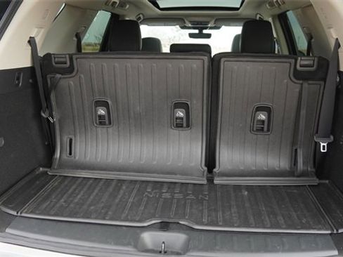 Used 2023 Nissan Pathfinder Platinum w/ Cargo Package image 13