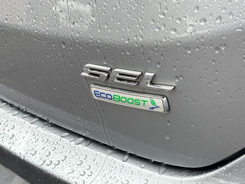 Used 2020 Ford Edge SEL w/ Convenience Package image 5