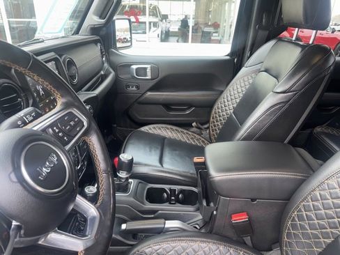 Used 2022 Jeep Gladiator Overland image 19