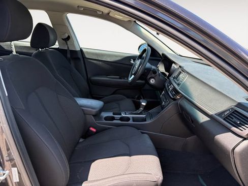 Used 2017 Kia Optima LX FWD image 14