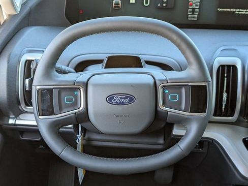 New 2025 Ford Expedition Max Active image 38