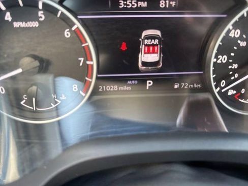 Used 2023 Nissan Rogue SV w/ SV Premium B Package image 28