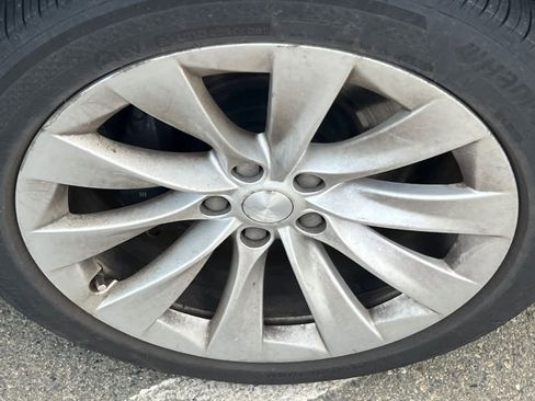 Used 2019 Tesla Model X Long Range image 11