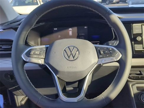 Certified 2022 Volkswagen Taos S image 26