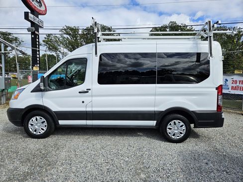 Used 2019 Ford Transit 150 XLT image 3