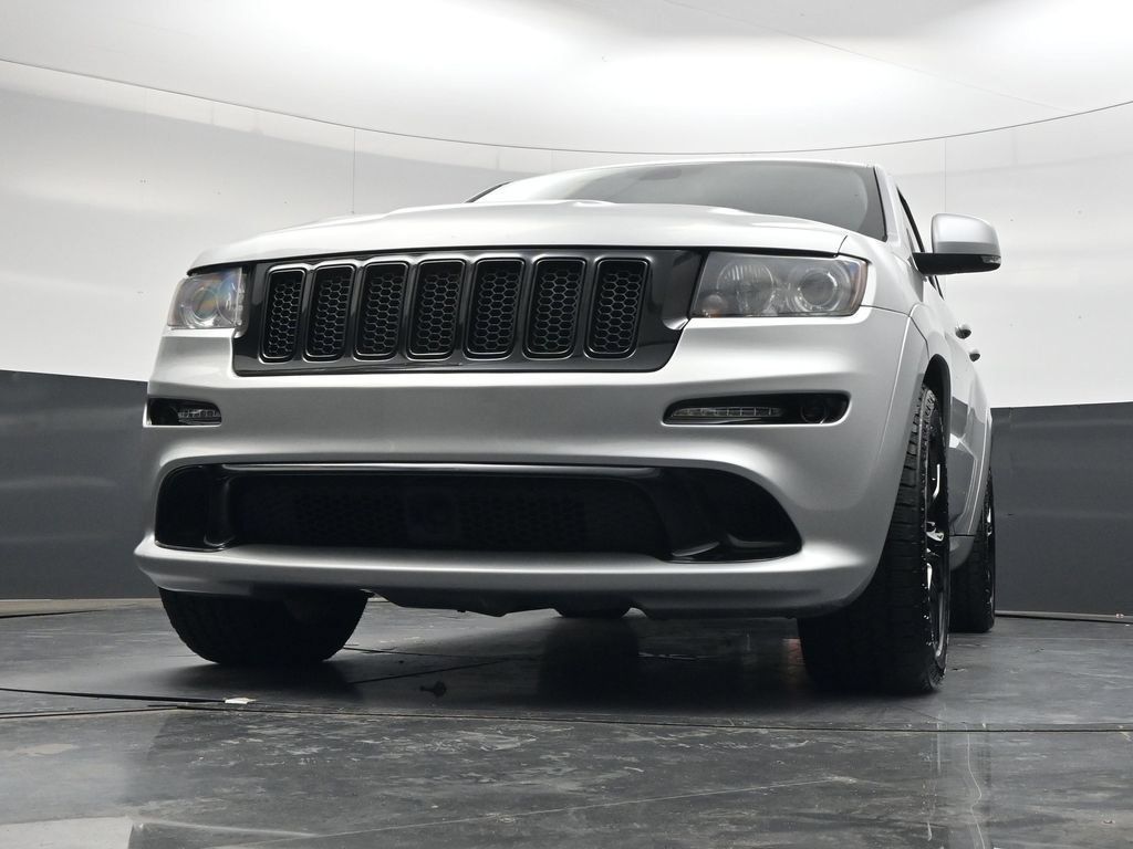 Used 2012 Jeep Grand Cherokee SRT8 w/ Luxury Group II AWD/4WD image 36
