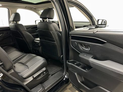 Used 2024 Honda Pilot Touring image 43