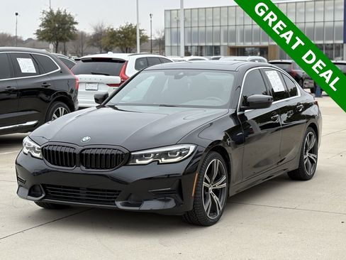 Used 2020 BMW 330i 330i w/ Convenience Package image 3
