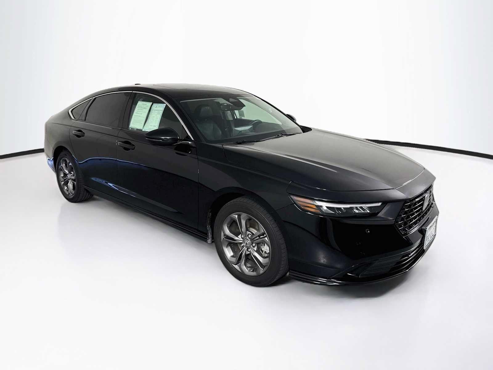 Certified 2023 Honda Accord EX-L image 1