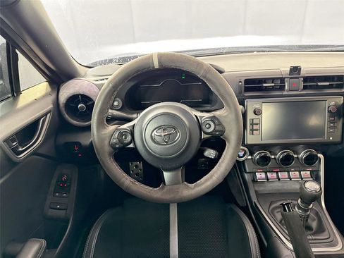 Certified 2023 Toyota GR86 Premium RWD image 31