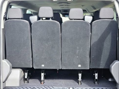 Used 2022 Ford Transit 350 XLT image 30