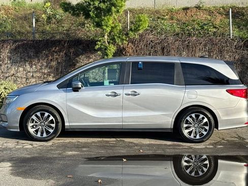 Certified 2023 Honda Odyssey EX-L image 8