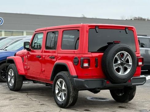 Used 2023 Jeep Wrangler Sahara image 40