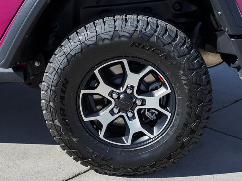 Used 2021 Jeep Wrangler Unlimited Rubicon w/ Steel Bumper Group AWD/4WD image 14