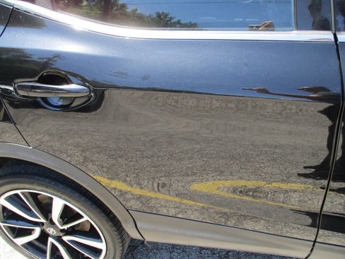 Used 2020 Nissan Rogue Sport SL image 19