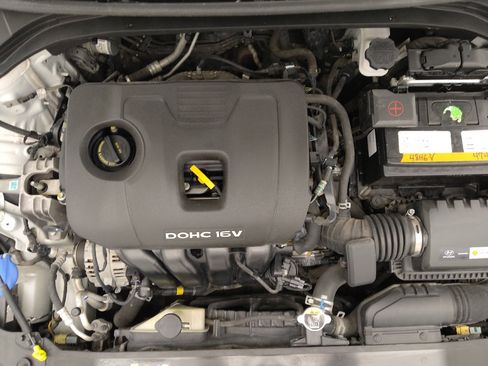 Used 2018 Hyundai Elantra SE FWD image 30
