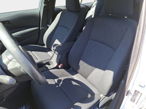 Used 2024 Toyota Corolla LE FWD image 14