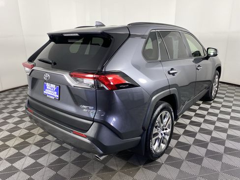 Used 2019 Toyota RAV4 Limited w/ Advanced Technology Package AWD/4WD image 9