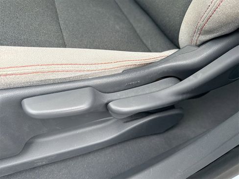 Used 2017 Chevrolet Bolt LT image 14