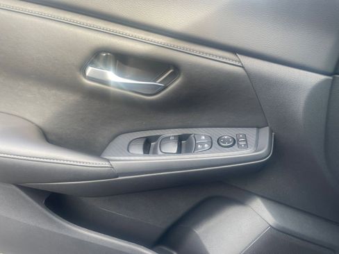 Used 2025 Nissan Sentra SV image 20