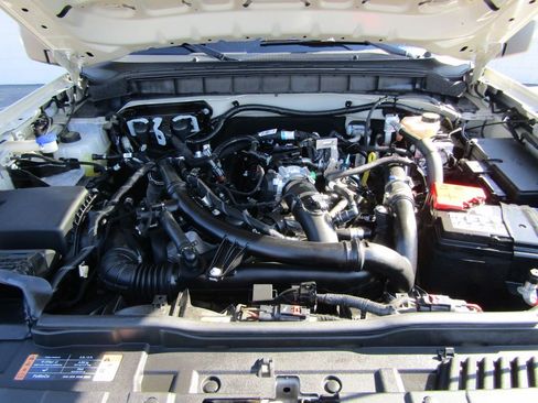 Used 2025 Ford Bronco Badlands AWD/4WD image 37