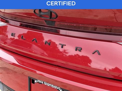 Certified 2023 Hyundai Elantra SEL w/ Convenience Package FWD image 31