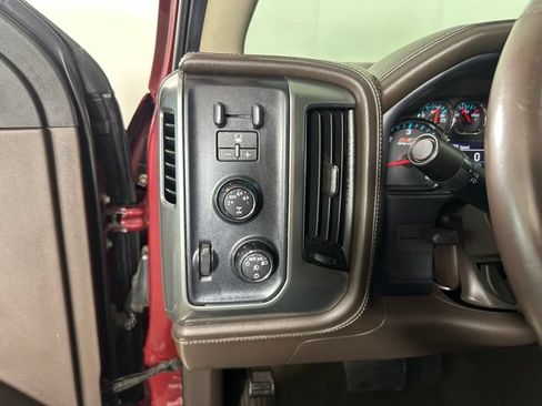 Used 2015 Chevrolet Silverado 1500 LTZ Z71 w/ LTZ Plus Package AWD/4WD image 19