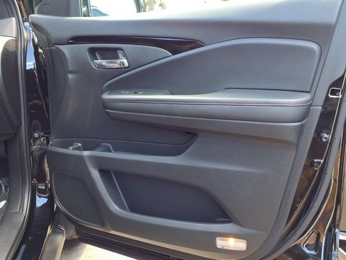 Used 2023 Honda Ridgeline Black Edition image 22