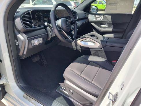 New 2026 Mercedes-Benz GLE 450 4MATIC Coupe image 2
