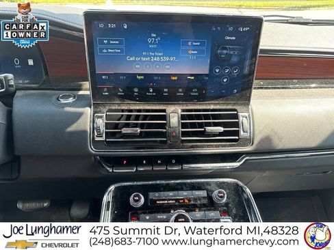 Used 2023 Lincoln Navigator Reserve AWD/4WD image 15