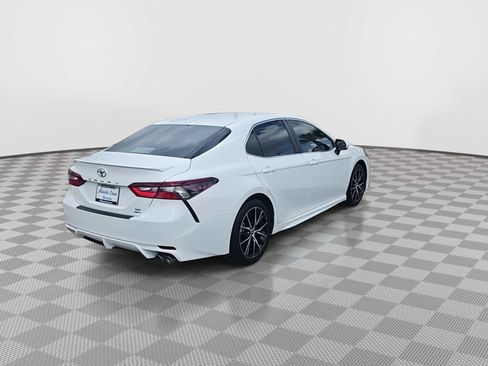 Used 2023 Toyota Camry SE AWD/4WD image 8
