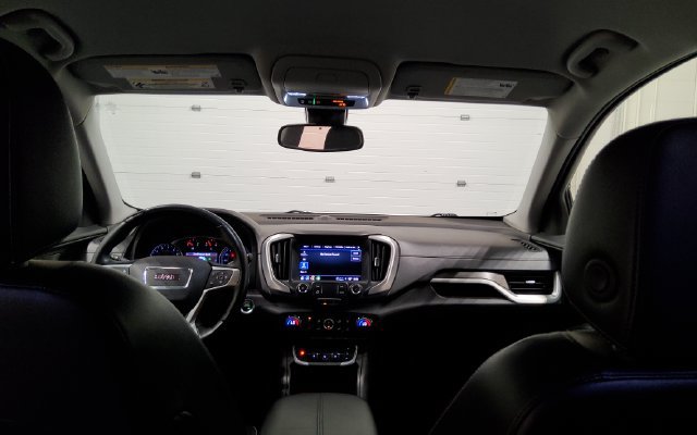 Used 2024 GMC Terrain SLT FWD image 27