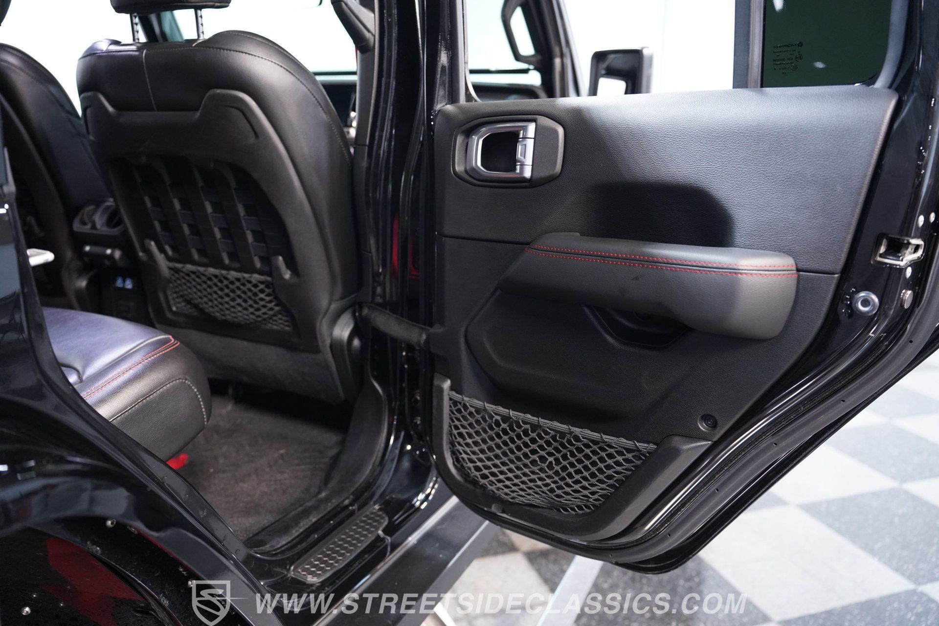 Used 2020 Jeep Wrangler Unlimited Rubicon w/ Quick Order Package 28Y Recon AWD/4WD image 38