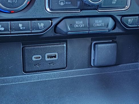 Certified 2024 Chevrolet Tahoe High Country w/ Advanced Technology Package image 15