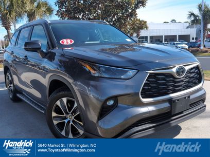Used 2023 Toyota Highlander XLE