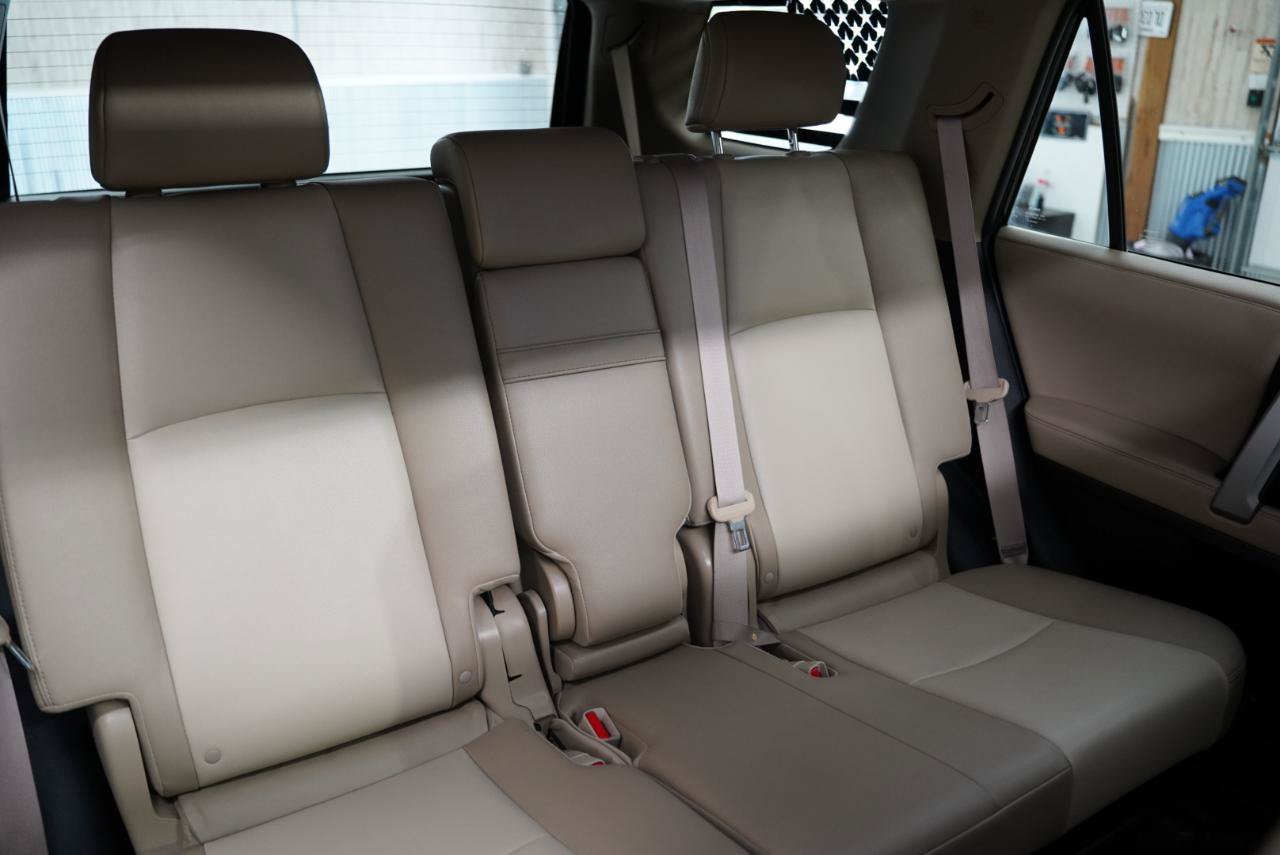 Used 2022 Toyota 4Runner SR5 Premium w/ Moonroof Package AWD/4WD image 36