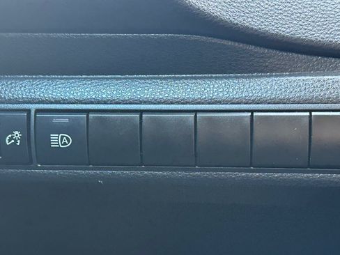 Used 2024 Toyota Corolla LE FWD image 8