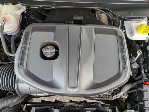 Used 2025 RAM 1500 Big Horn AWD/4WD image 12