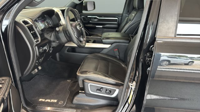 Used 2019 RAM 1500 Laramie AWD/4WD image 7