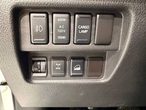 Used 2016 Nissan Titan PRO-4X image 28