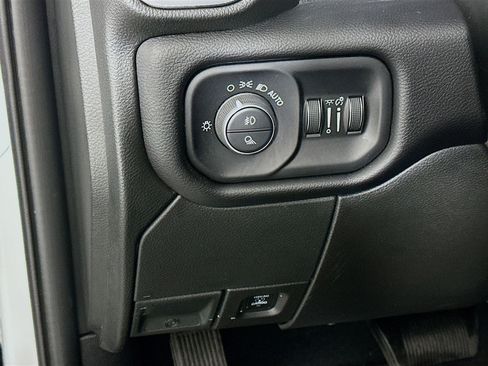 Used 2024 RAM 2500 Laramie image 17